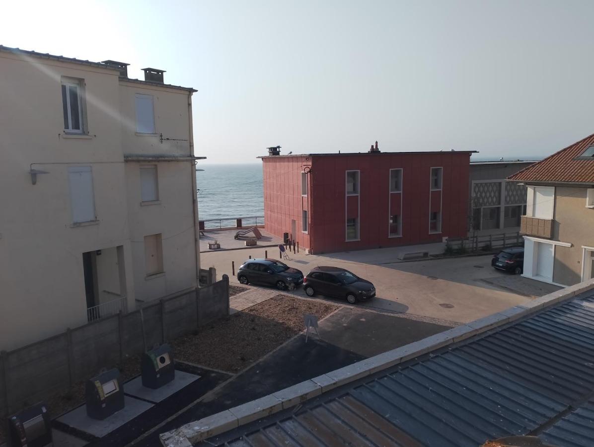 Le Rayon Vert Ault Exterior foto